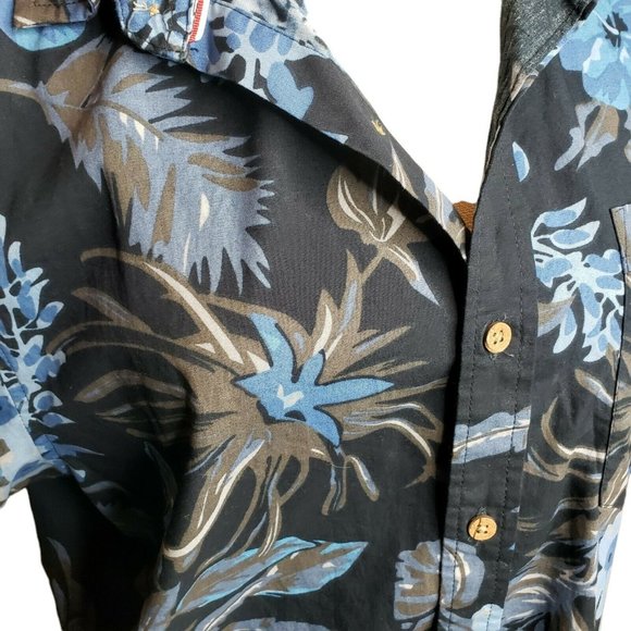 Iron Co Short Sleeve Button Front Island Floral Shirt Size L - Picture 8 of 8